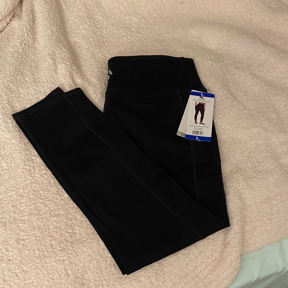 Skechers Black High Waisted leggings go flex NWT